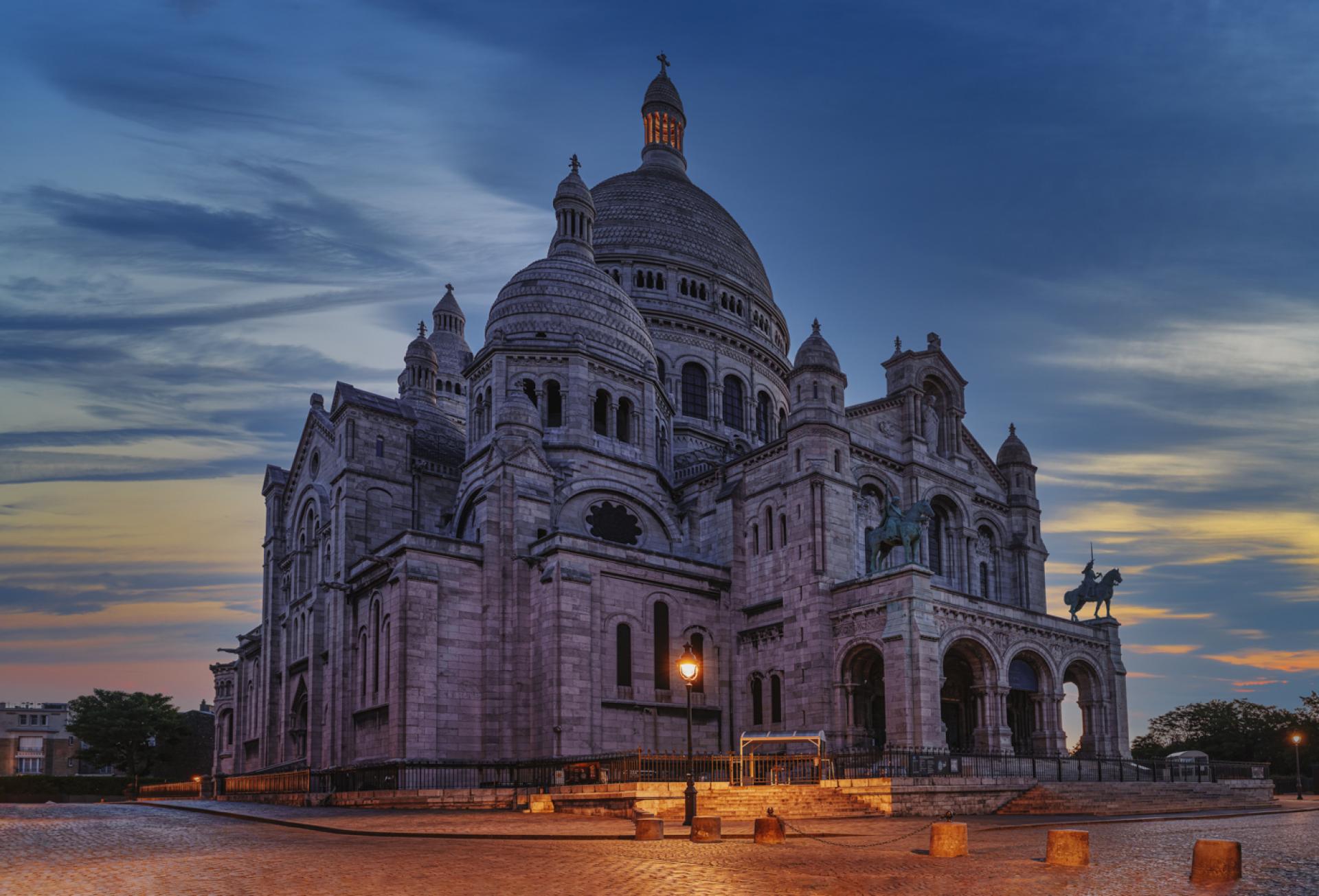 Global Photography Awards Winner - Mystic Mornings at Sacré-Coeur