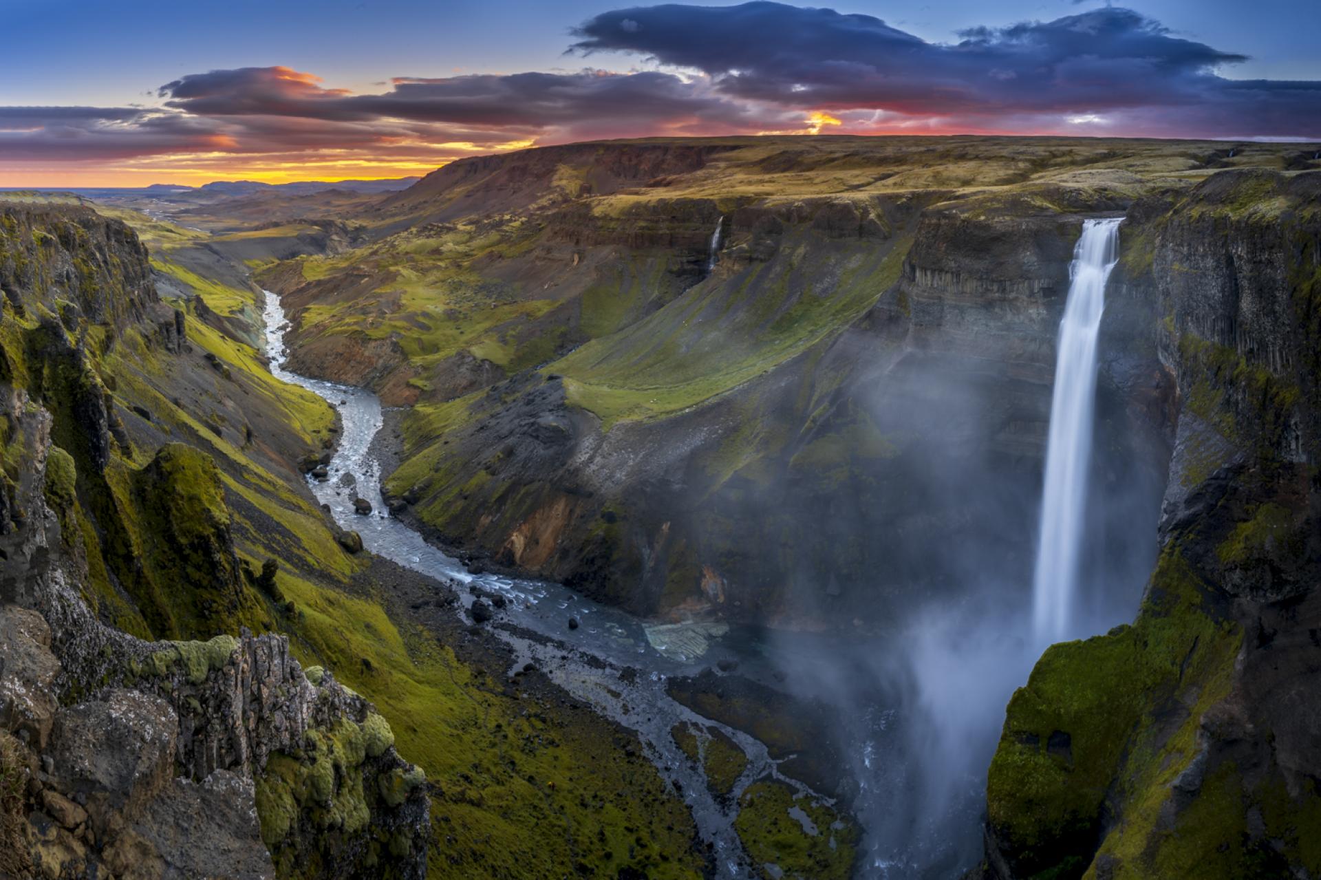 Global Photography Awards Winner - Edge of Wonder at Haifoss