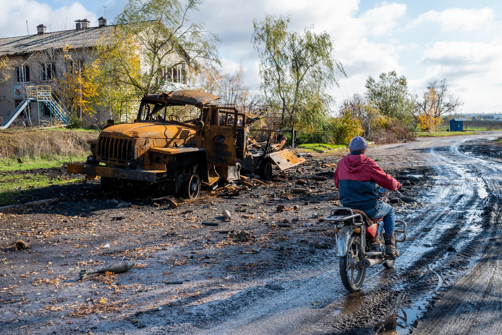 Global Photography Awards Winner - Snapshots of Valor: On the Front Lines of Ukraine's Struggle