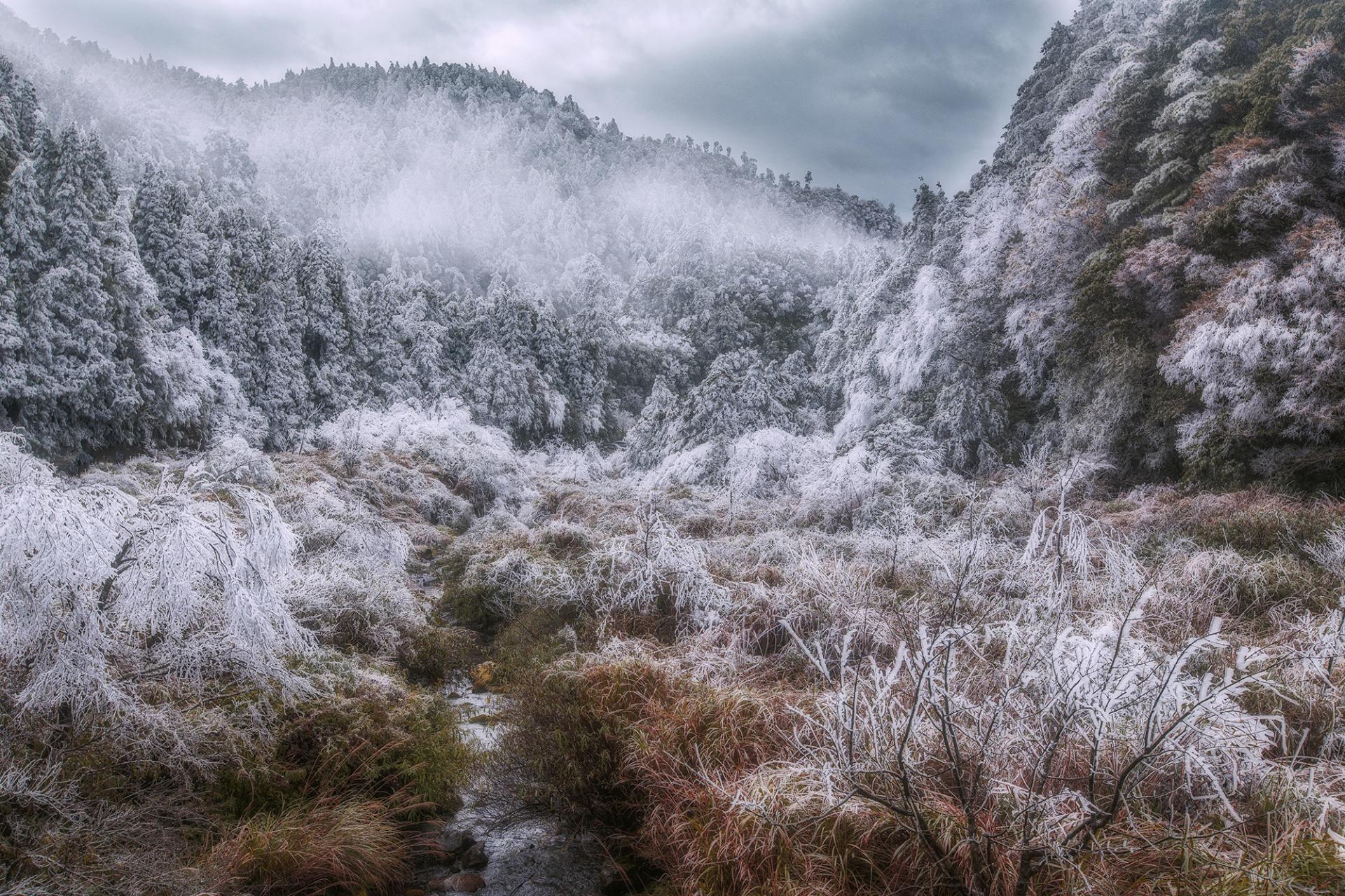 Global Photography Awards Winner - Siyuan Pass