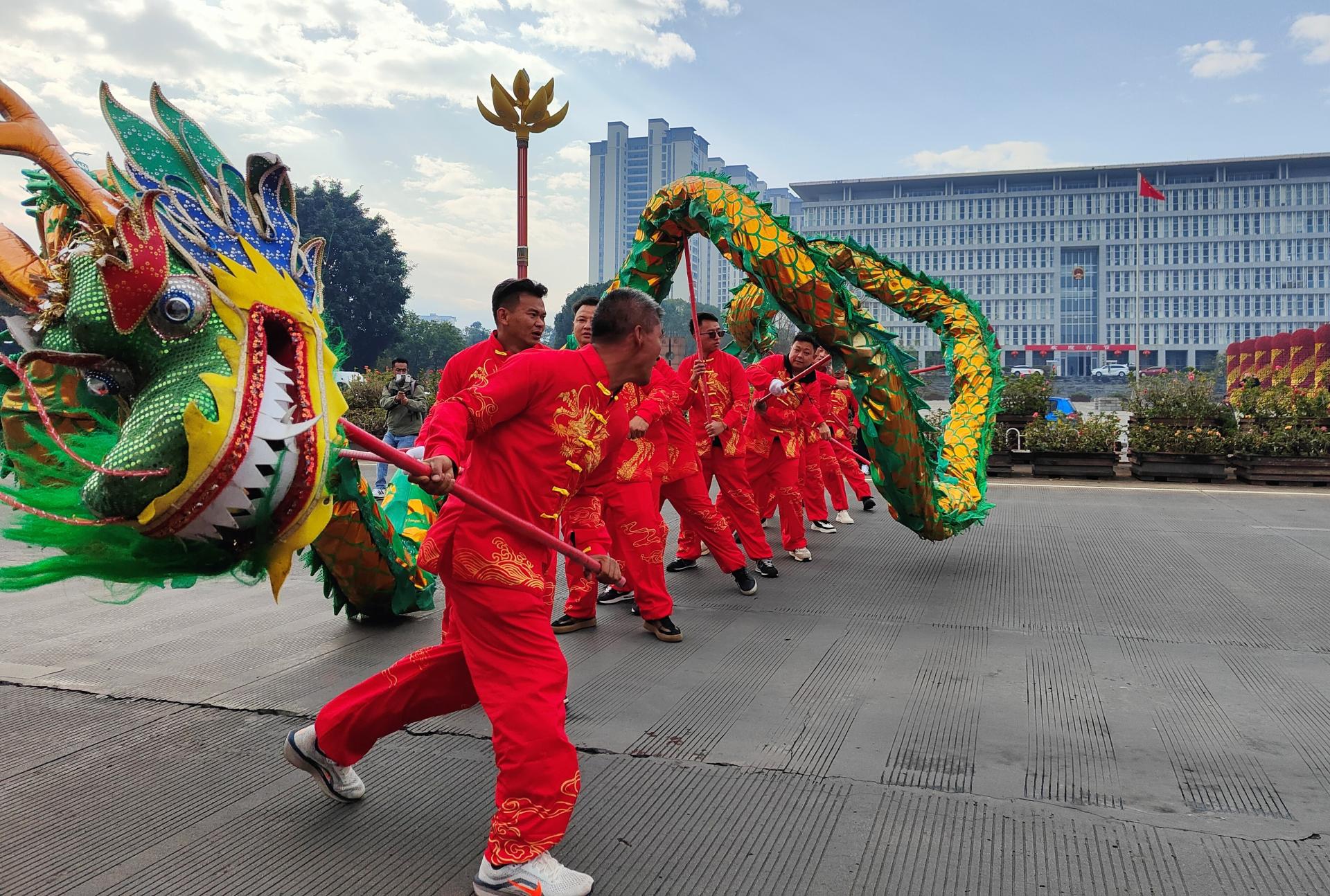 Global Photography Awards Winner - 游龙/Loong Dance