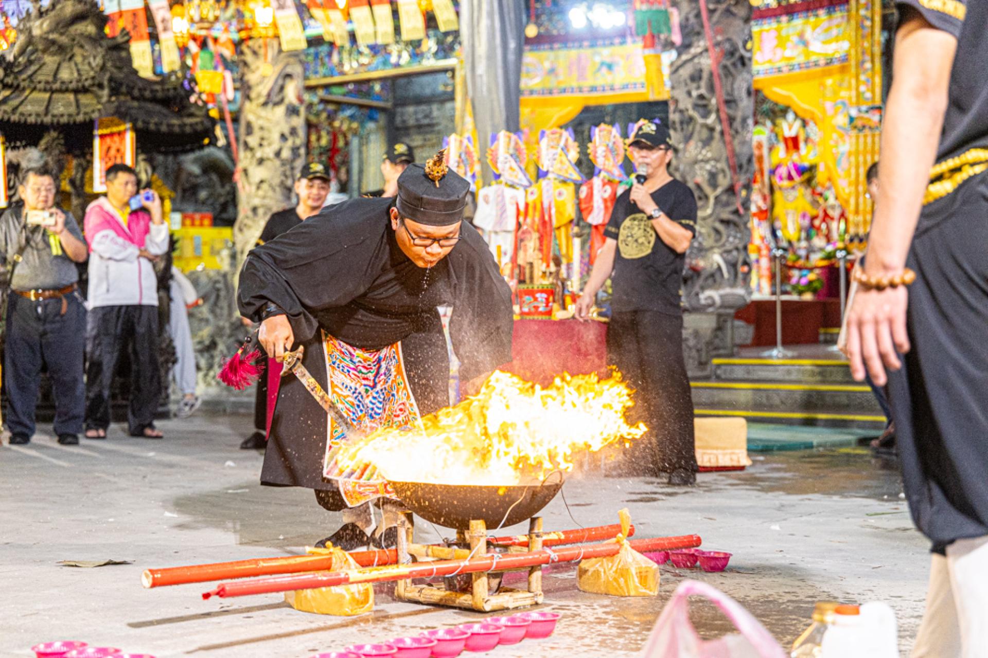 Global Photography Awards Winner - Ceremonial scenes from the Jiao Ritual