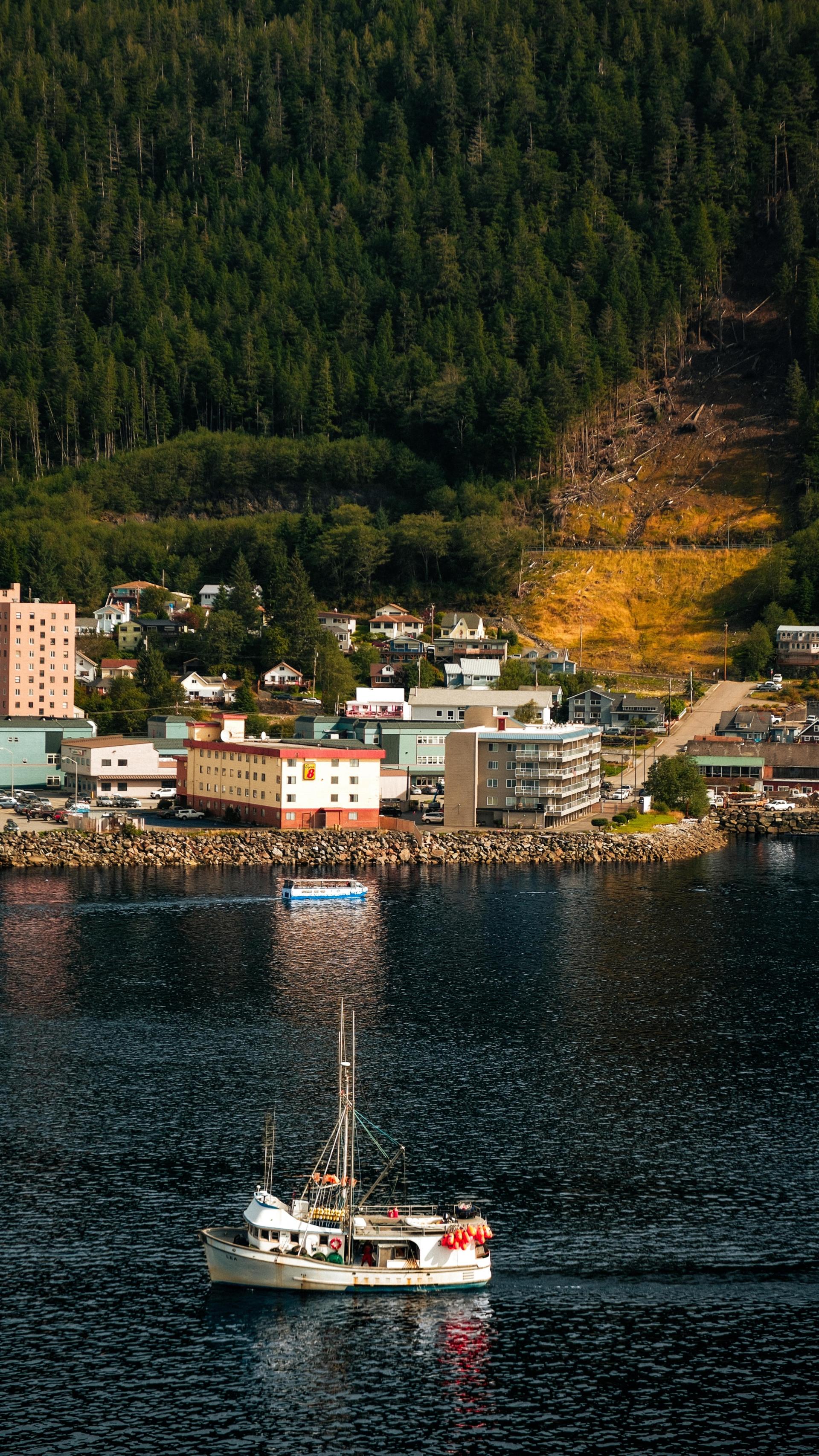 Global Photography Awards Winner - Sailing into the Quiet Town