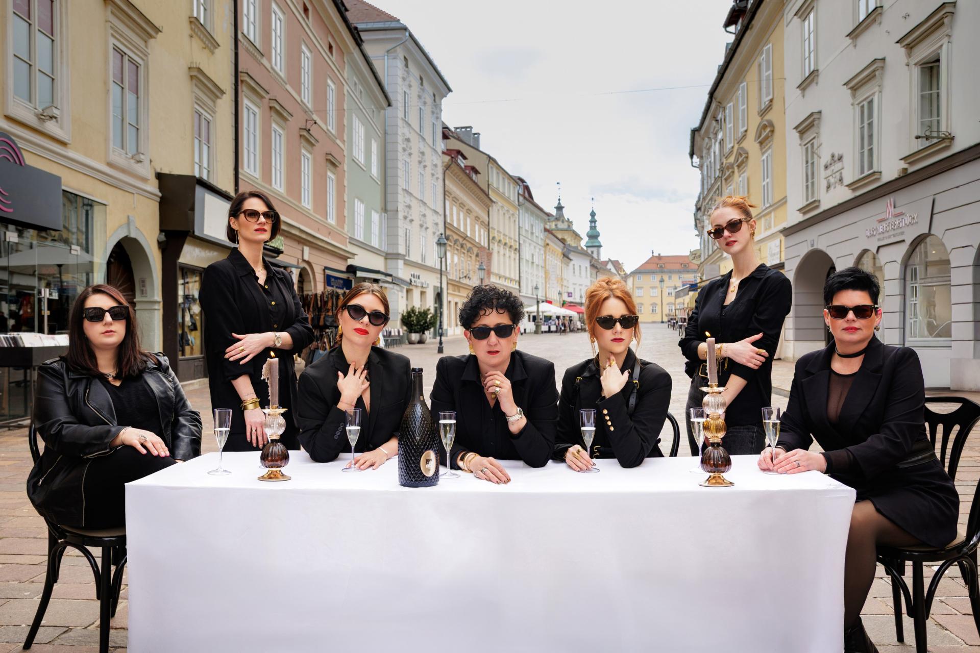 Global Photography Awards Winner - Fashion‑Serie inspiriert von Da Vincis „Letztem Abendmahl