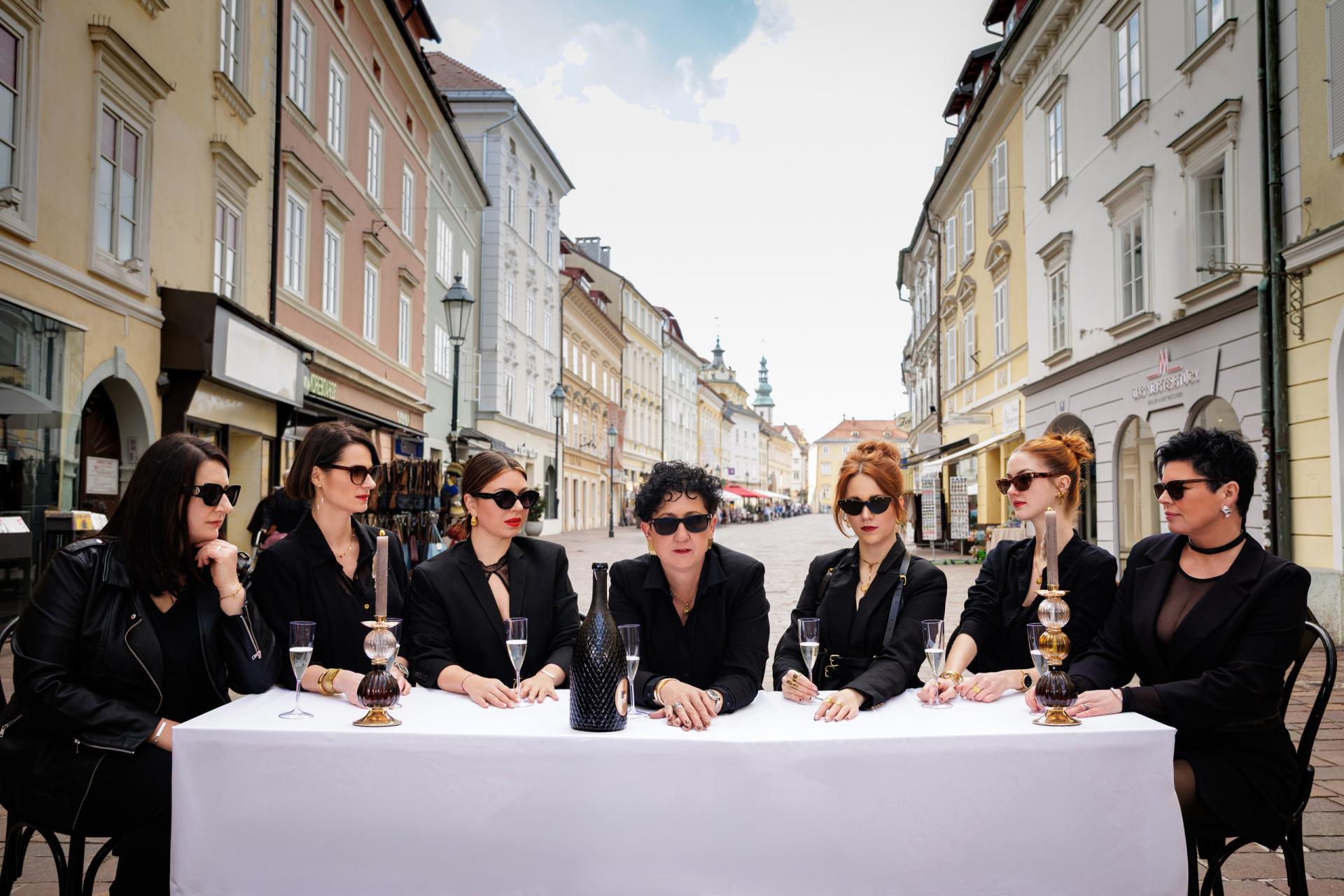 Global Photography Awards Winner - Fashion‑Serie inspiriert von Da Vincis „Letztem Abendmahl