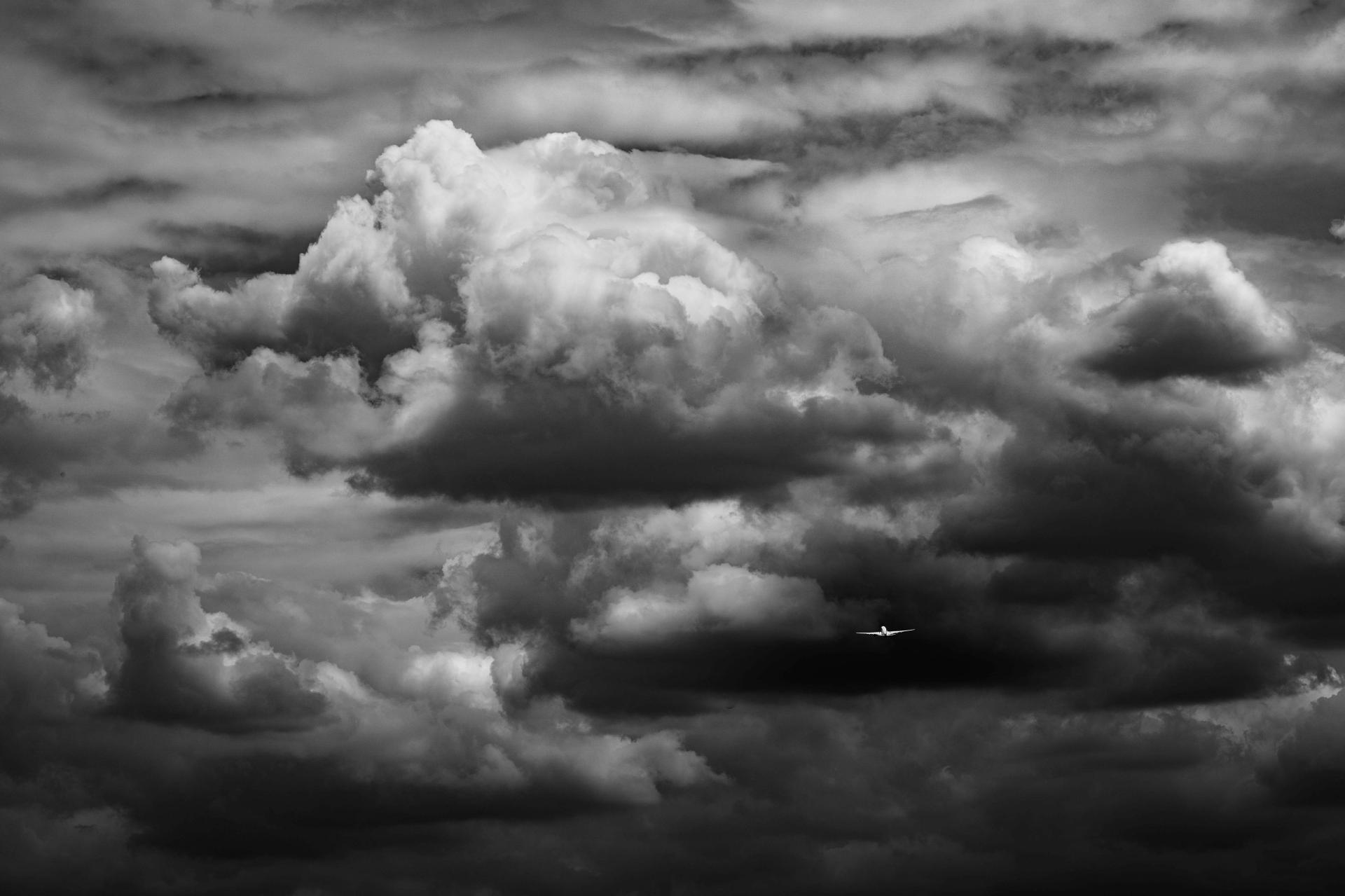 Global Photography Awards Winner - Challenge to the Sky