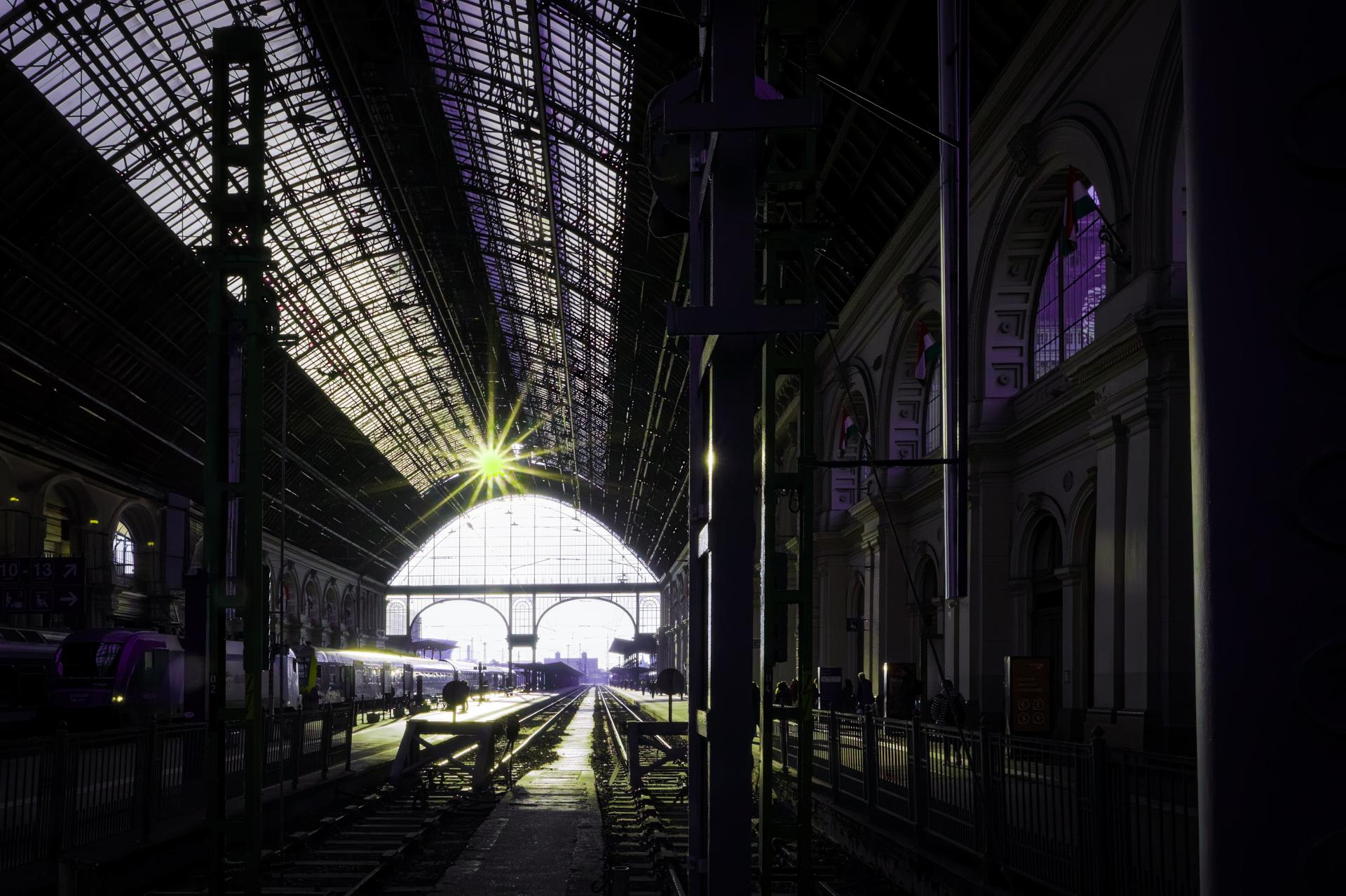 Global Photography Awards Winner - Sunburst at Budapest Train Station