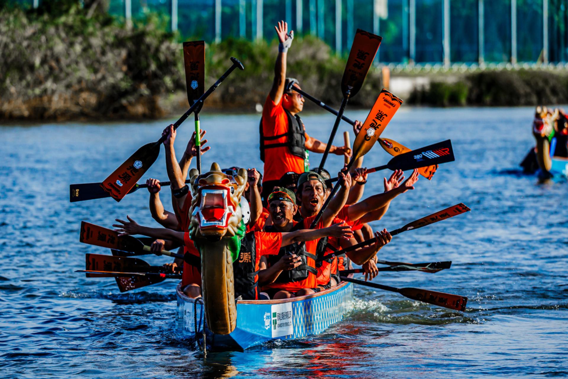 Global Photography Awards Winner - Lifelong Dragon Boaters
