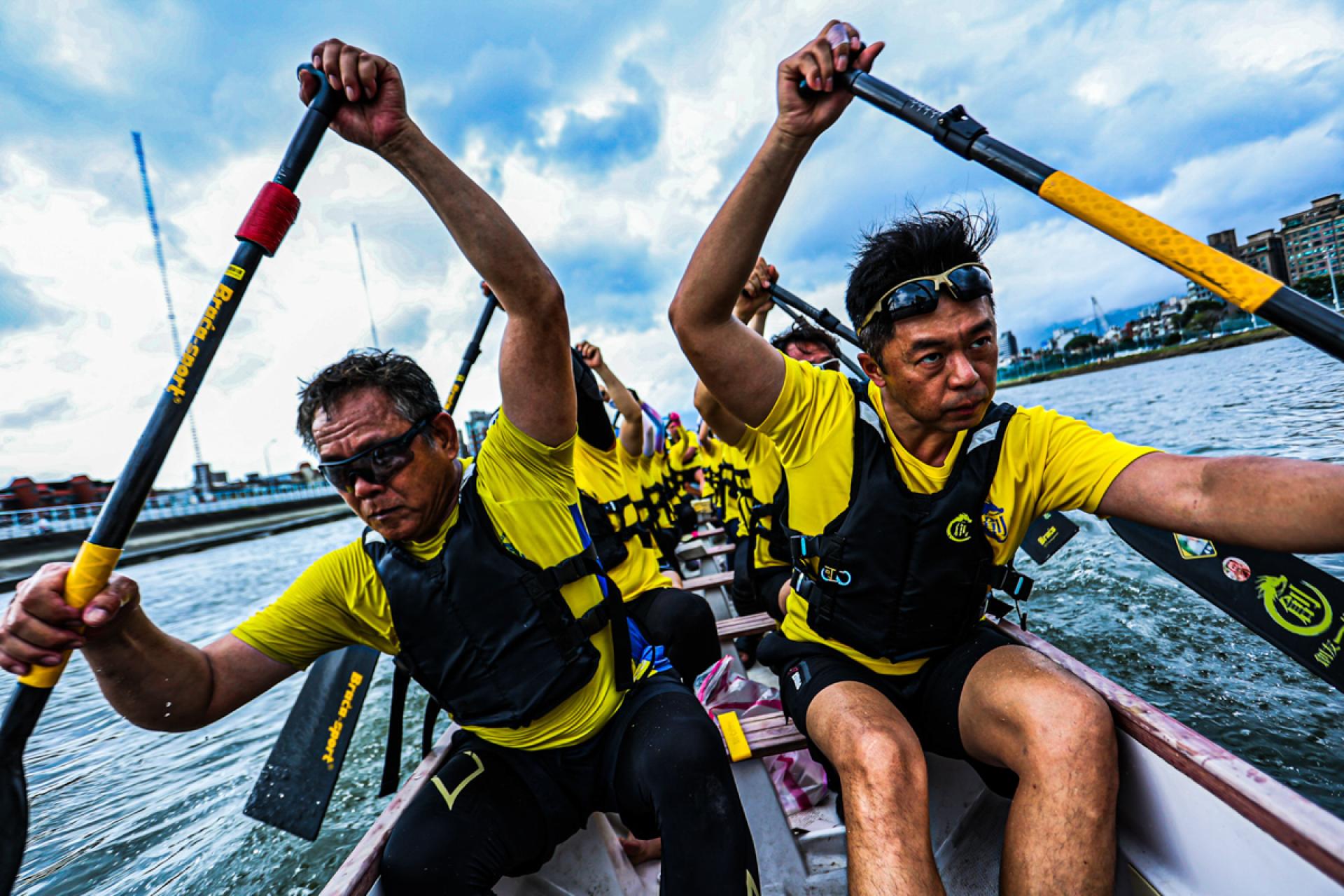 Global Photography Awards Winner - Lifelong Dragon Boaters