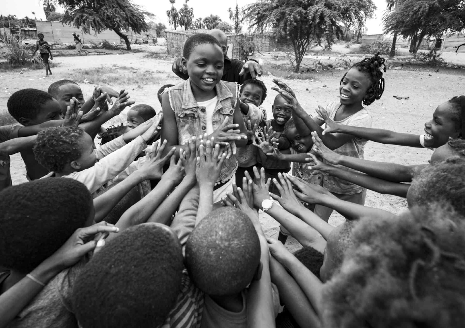 Global Photography Awards Winner - The Hands that Weave Chants