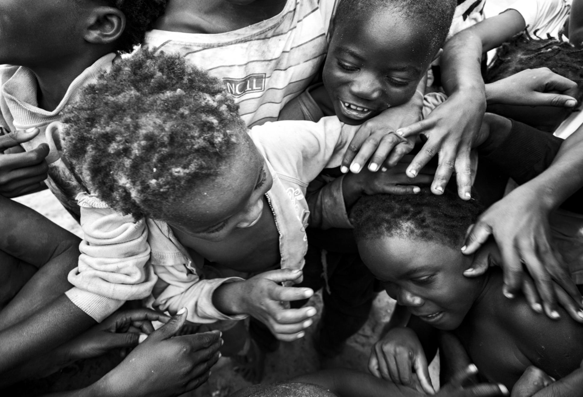 Global Photography Awards Winner - The Hands that Weave Chants