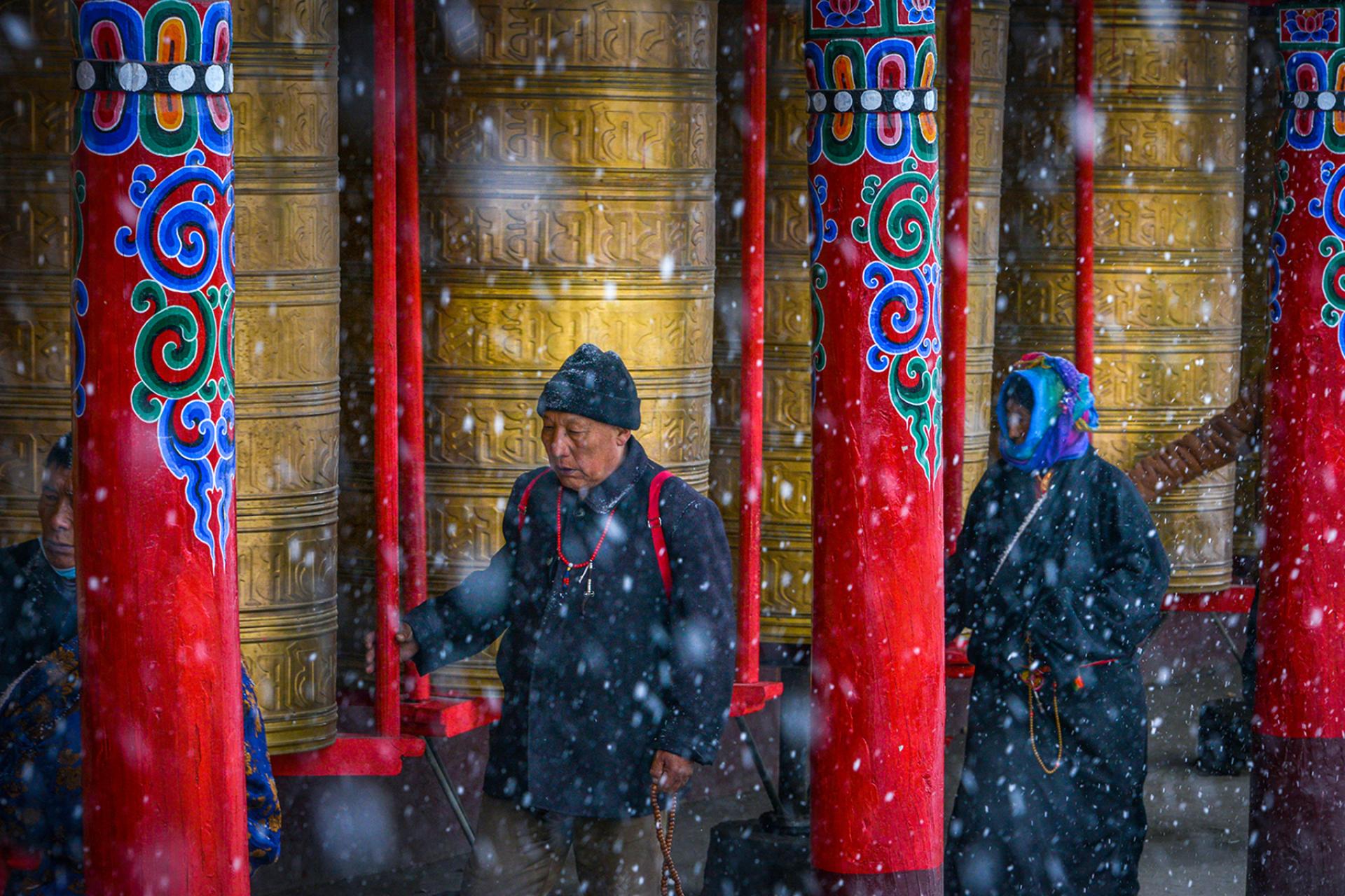 Global Photography Awards Winner - Blizzard Homeward