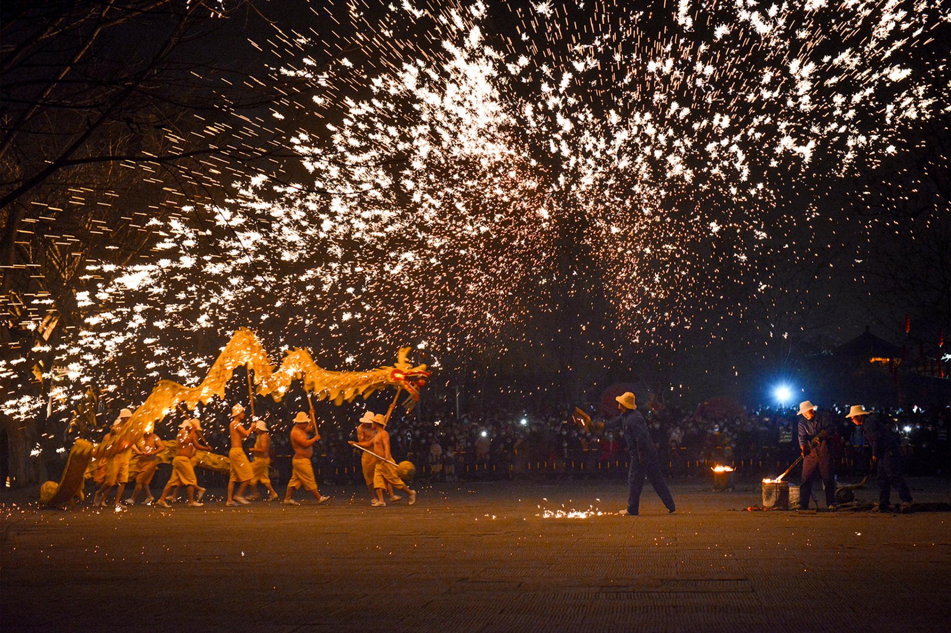 Global Photography Awards Winner - Loong’s Dance in a Millennial Stardust