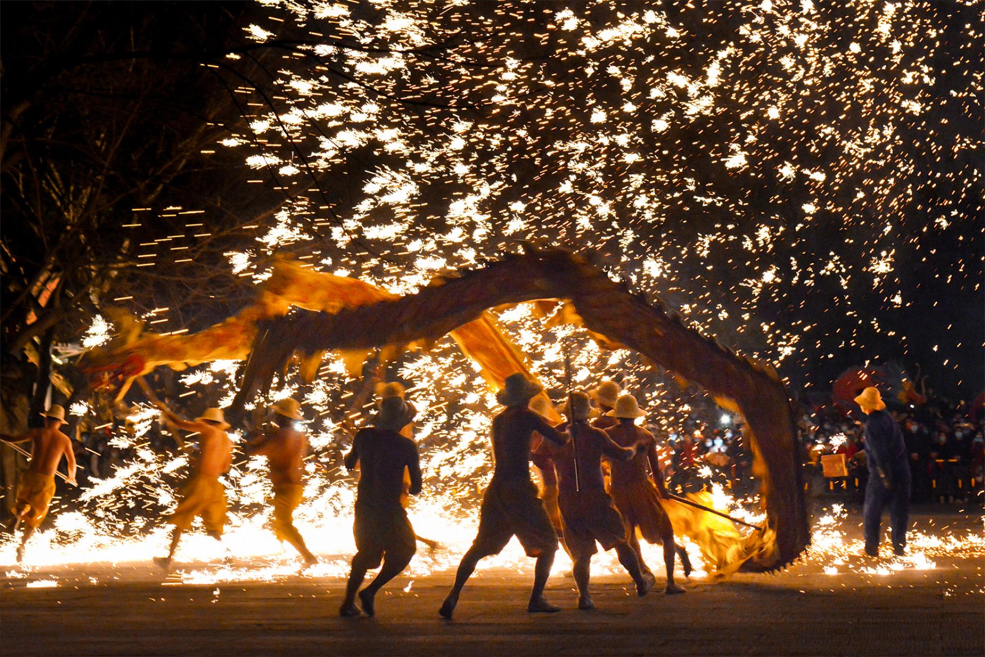 Global Photography Awards Winner - Loong’s Dance in a Millennial Stardust