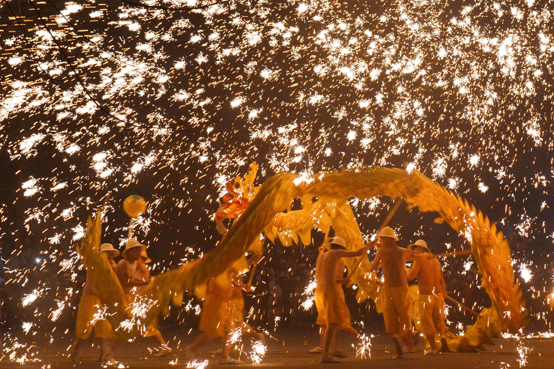 Global Photography Awards Winner - Loong’s Dance in a Millennial Stardust