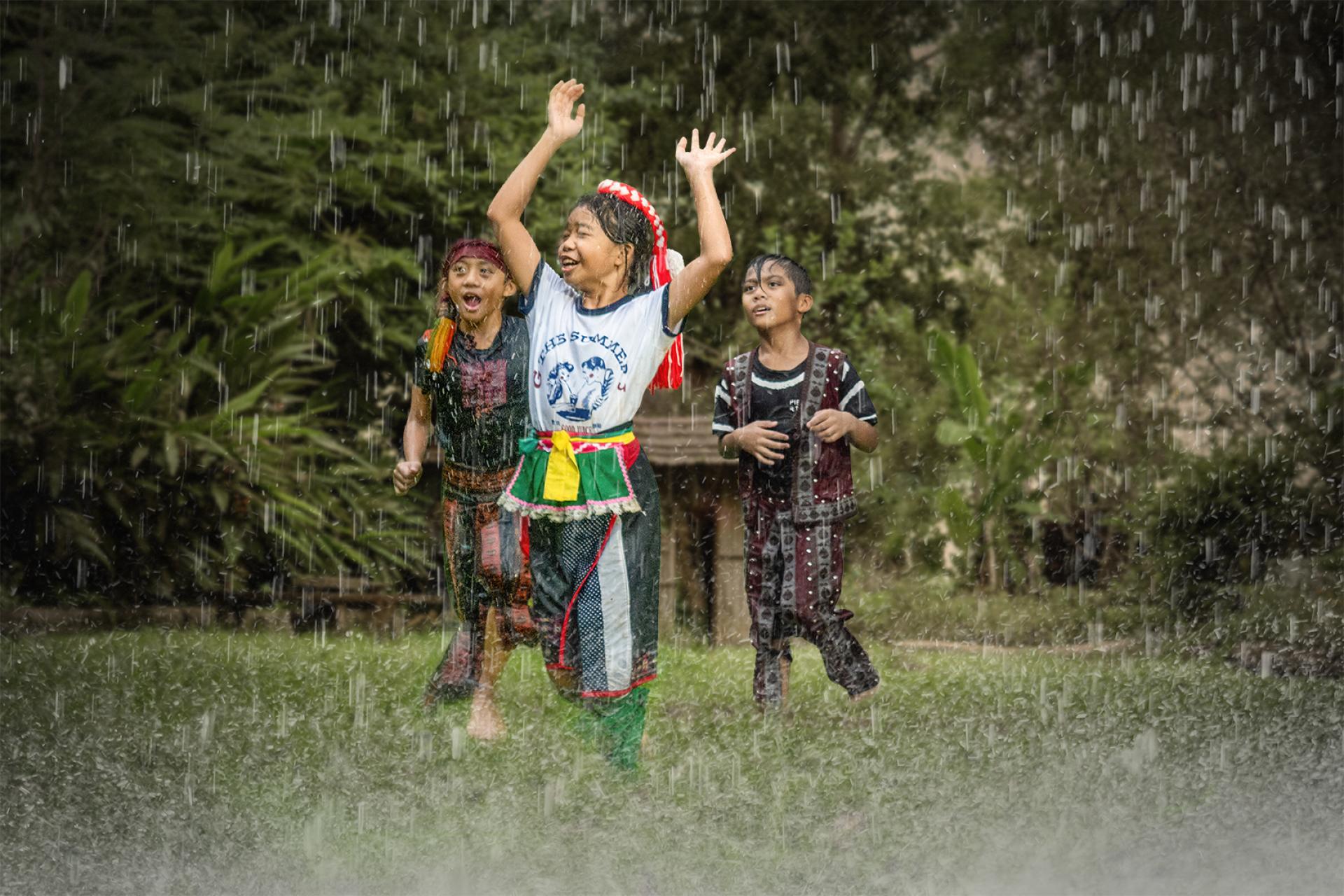 Global Photography Awards Winner - A happy childhood 04