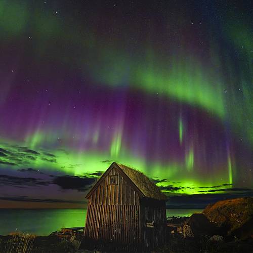 Global Photography Awards - Aurora Over Iceland's Hidden Shores